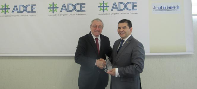 Papo Amigo da ADCE recebe presidente do CRA-RS
